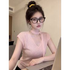 批发已出货v领针织T恤女夏季修身气质坎肩无袖背心小上衣