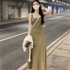 批发已出货2026年新款修身显瘦无袖<b class='q'>背心</b><b class='q'>长裙</b>女装包臀吊带裙子