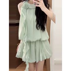 批发已出货 法式绿色挂脖无袖吊带<b class='q'>连衣裙</b>子女夏季小个子短裙