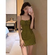 批发已出货吊带短裙女夏收腰显瘦细肩带抽绳<b class='q'>包臀</b>纯欲<b class='q'>连衣裙</b>