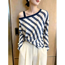 批发已出货 漂亮巨好看的夏季女蓝色条纹斜领露肩<b class='q'>长袖</b><b class='q'>t</b><b class='q'>恤</b>防晒罩衫上衣
