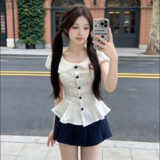 批发已出货海盐奶盖夏季设计感纯欲辣妹风短袖衬衫<b class='q'>甜美</b>上衣