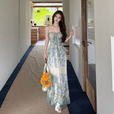 批发已出货绝美吊带<b class='q'>连衣裙</b>女夏网纱印花气质显瘦长款海边度假裙