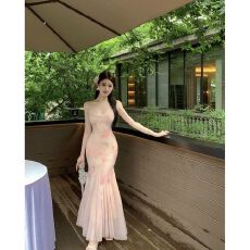 批发已出货绝美假日碎花修身吊带<b class='q'>连衣裙</b>气质显瘦网纱长裙女<b class='q'>夏</b>季