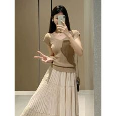 已出货冰丝针织短袖T恤女夏季修身显瘦短款chic韩系穿搭上衣