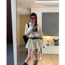 批发已出货有配腰带 女<b class='q'>春</b>秋季小个子设计感小众度假风短裙裙子