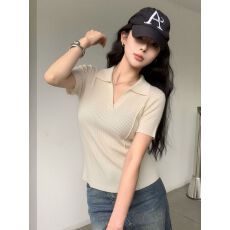 批发已出货设计感<b class='q'>修身</b>短袖T恤女春夏季针织内搭v领<b class='q'>打底衫</b>上衣