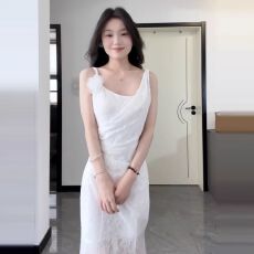 批发已出货<b class='q'>白色</b>蕾丝吊带连衣裙子女春夏海边度假高级不撞款<b class='q'>长裙</b>