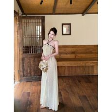 批发已出货假挖空挂脖连衣裙女2026年夏季新款气质高级感修身<b class='q'>长裙</b>