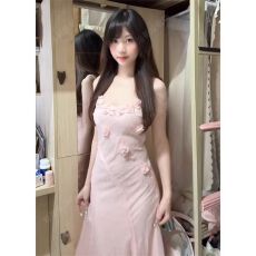 批发已出货粉色立体<b class='q'>花朵</b>吊带连衣裙女夏季新款收腰显瘦度假长裙子