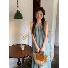 批发已出货无袖背心连衣裙女夏小众设计感挂脖<b class='q'>吊带</b>长裙子质感高级感