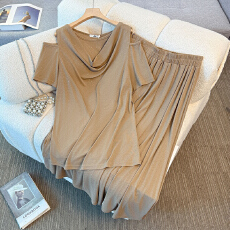 批发130-350斤大码女装胖mm夏季新款露肩褶皱短袖上衣垂感半身裙套装