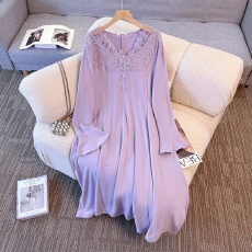 批发130-350斤大码女装胖mm<b class='q'>冬</b>季新款韩系优雅温柔风蕾丝V领针织连衣裙