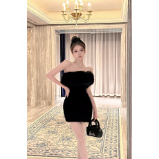 批发实拍 黑天鹅 黑色抹胸可拆卸毛毛包臀年会派对抹胸裙连衣裙