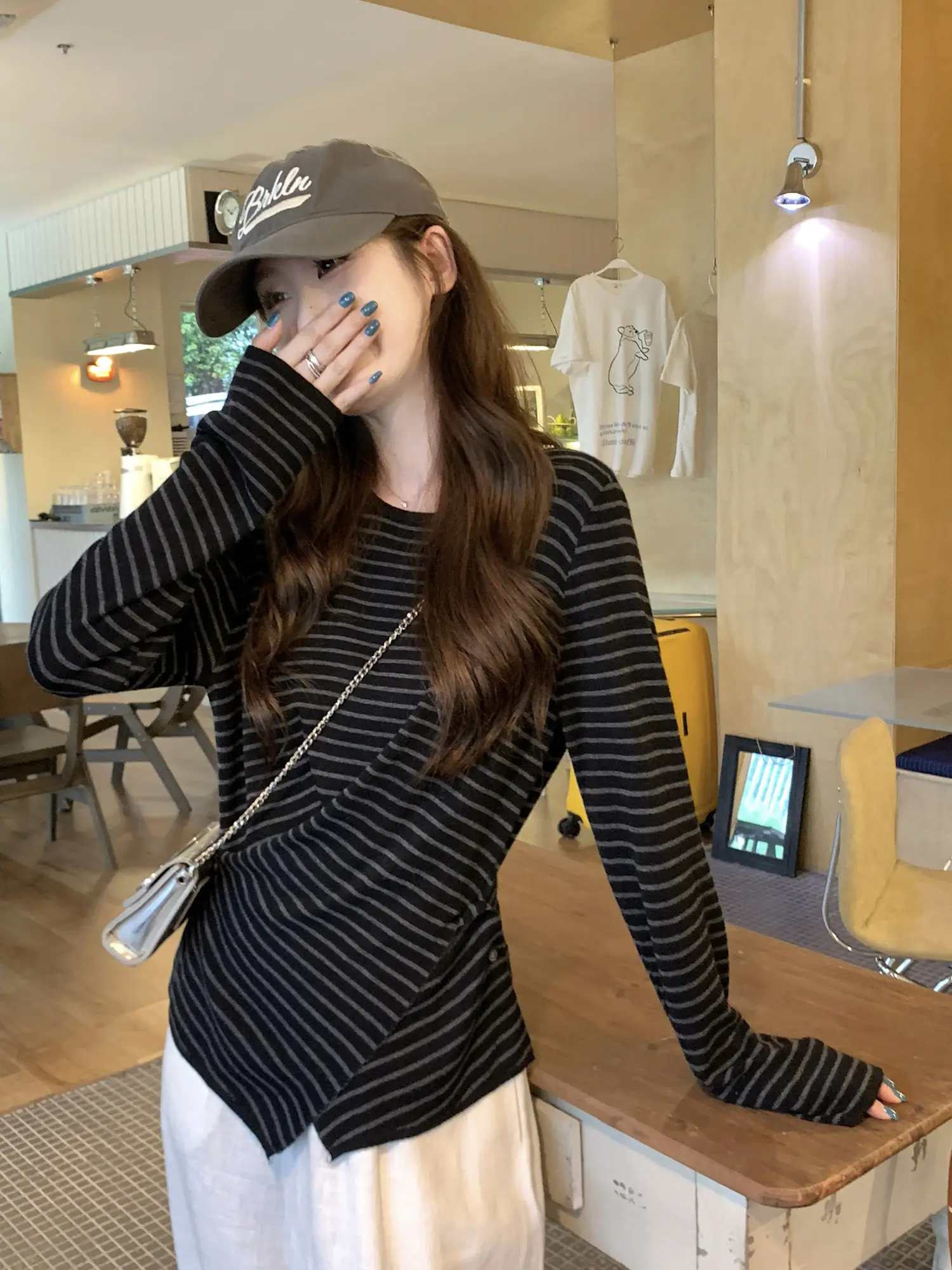 크로스 버튼 허리 조임 긴소매 티셔츠 상세 이미지 19