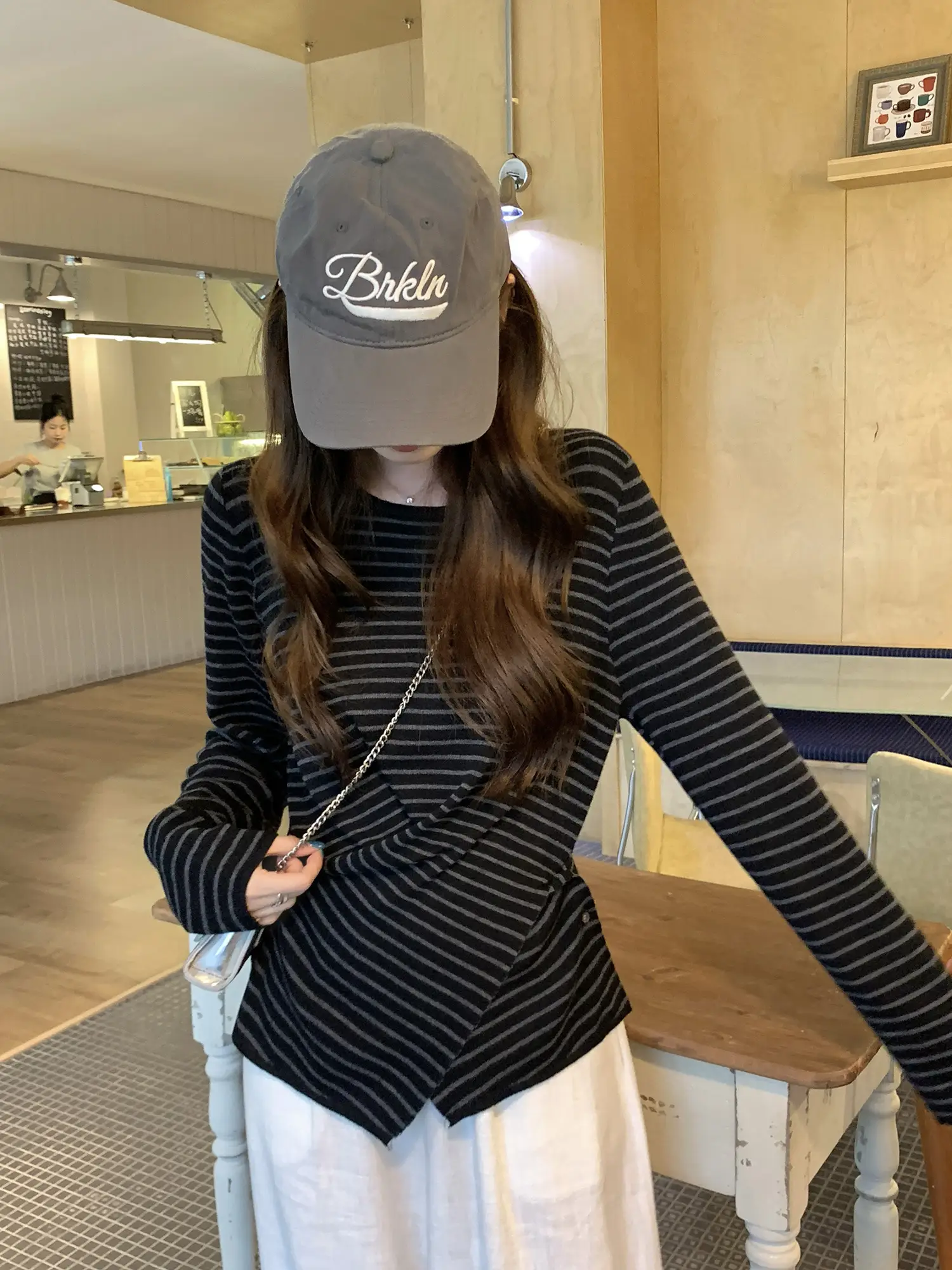 크로스 버튼 허리 조임 긴소매 티셔츠 상세 이미지 20