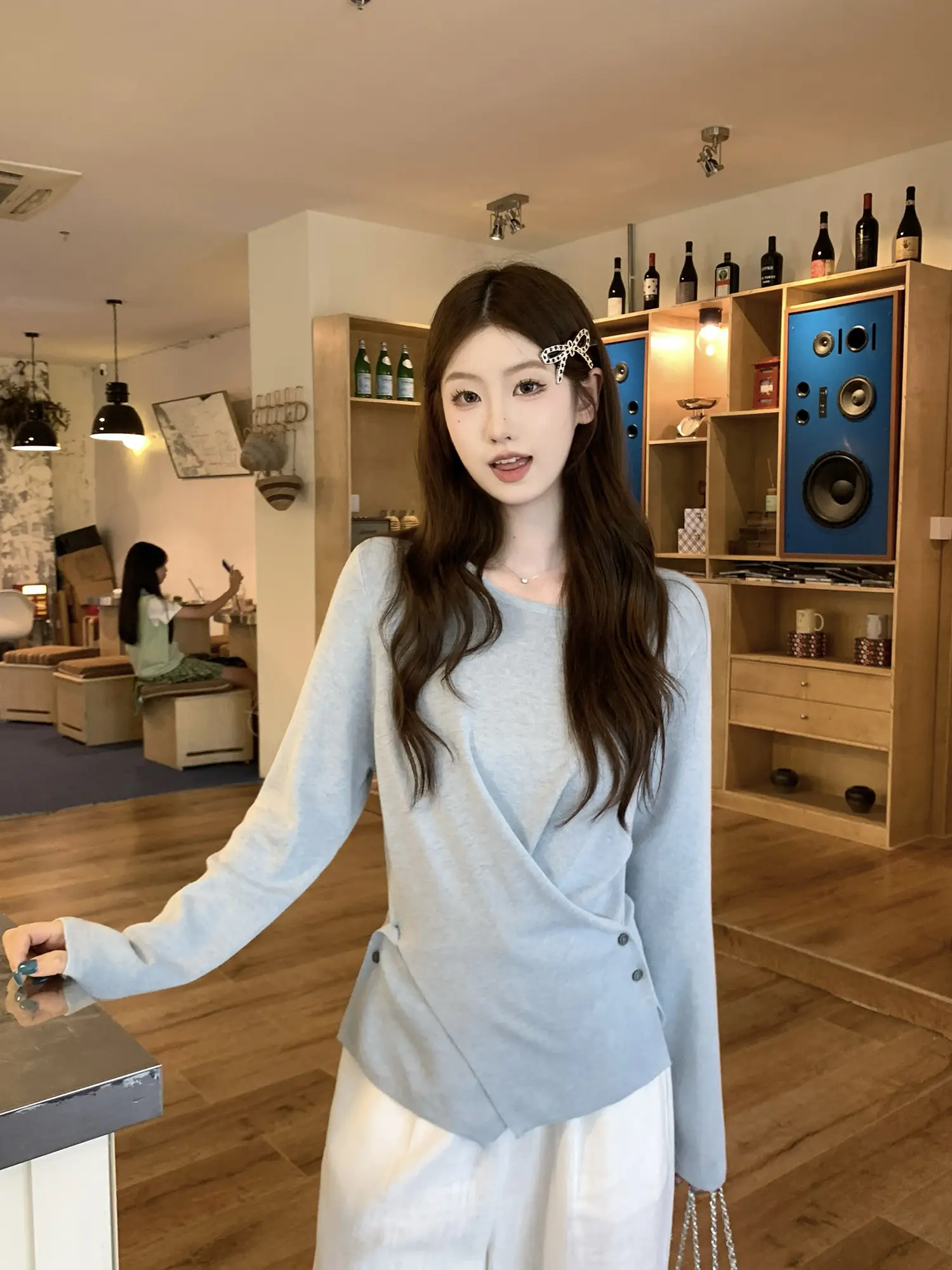 크로스 버튼 허리 조임 긴소매 티셔츠 상세 이미지 26