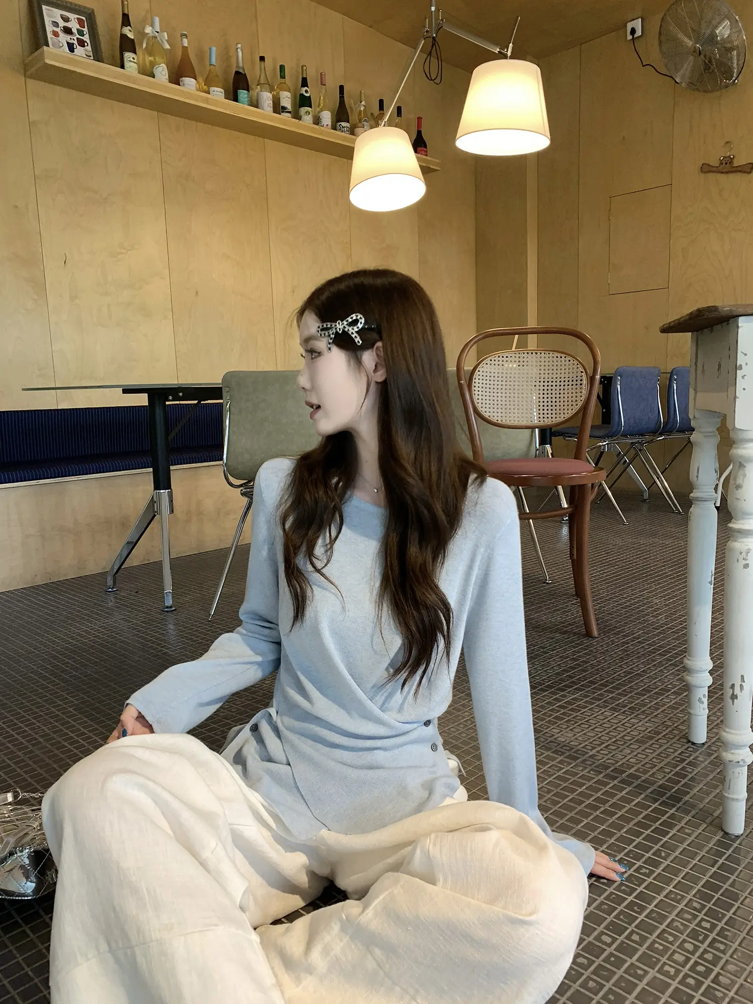 크로스 버튼 허리 조임 긴소매 티셔츠 상세 이미지 30