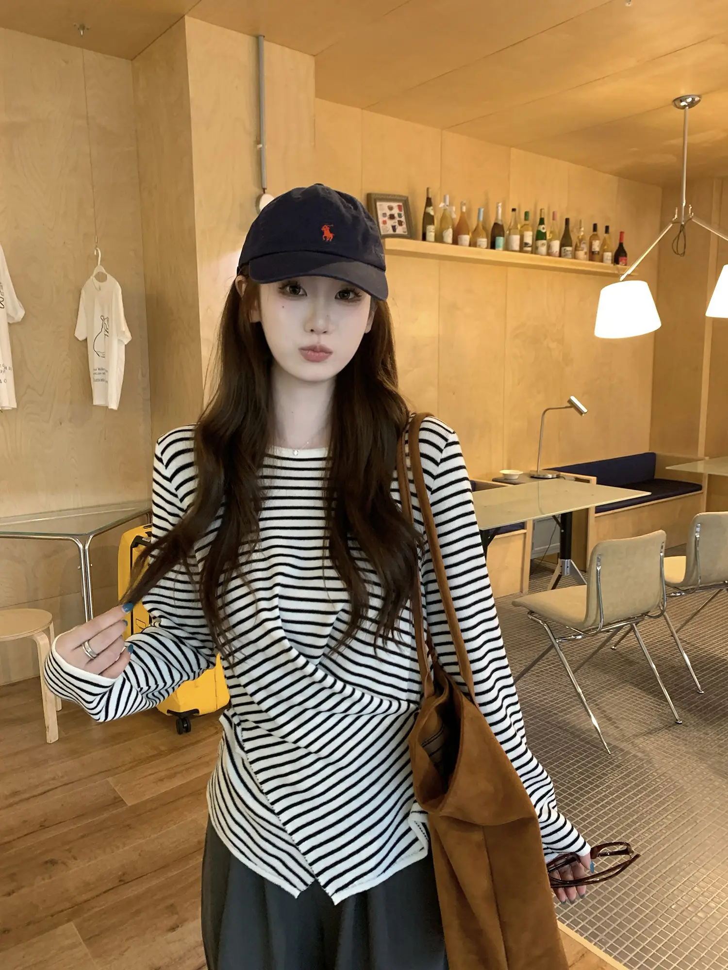크로스 버튼 허리 조임 긴소매 티셔츠 상세 이미지 38