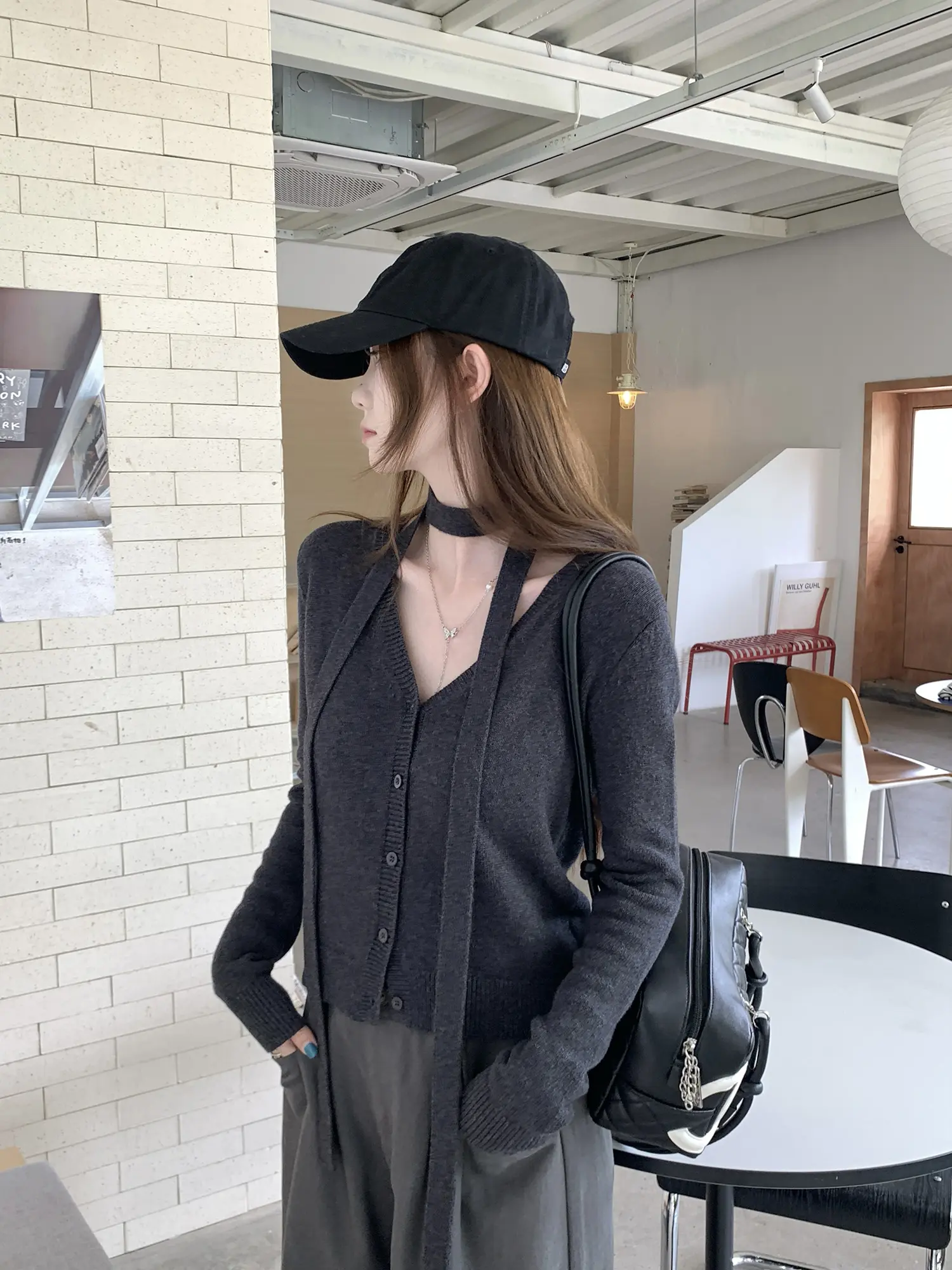 홀터넥 리본 V넥 긴소매 니트 카디건 상세 이미지 8