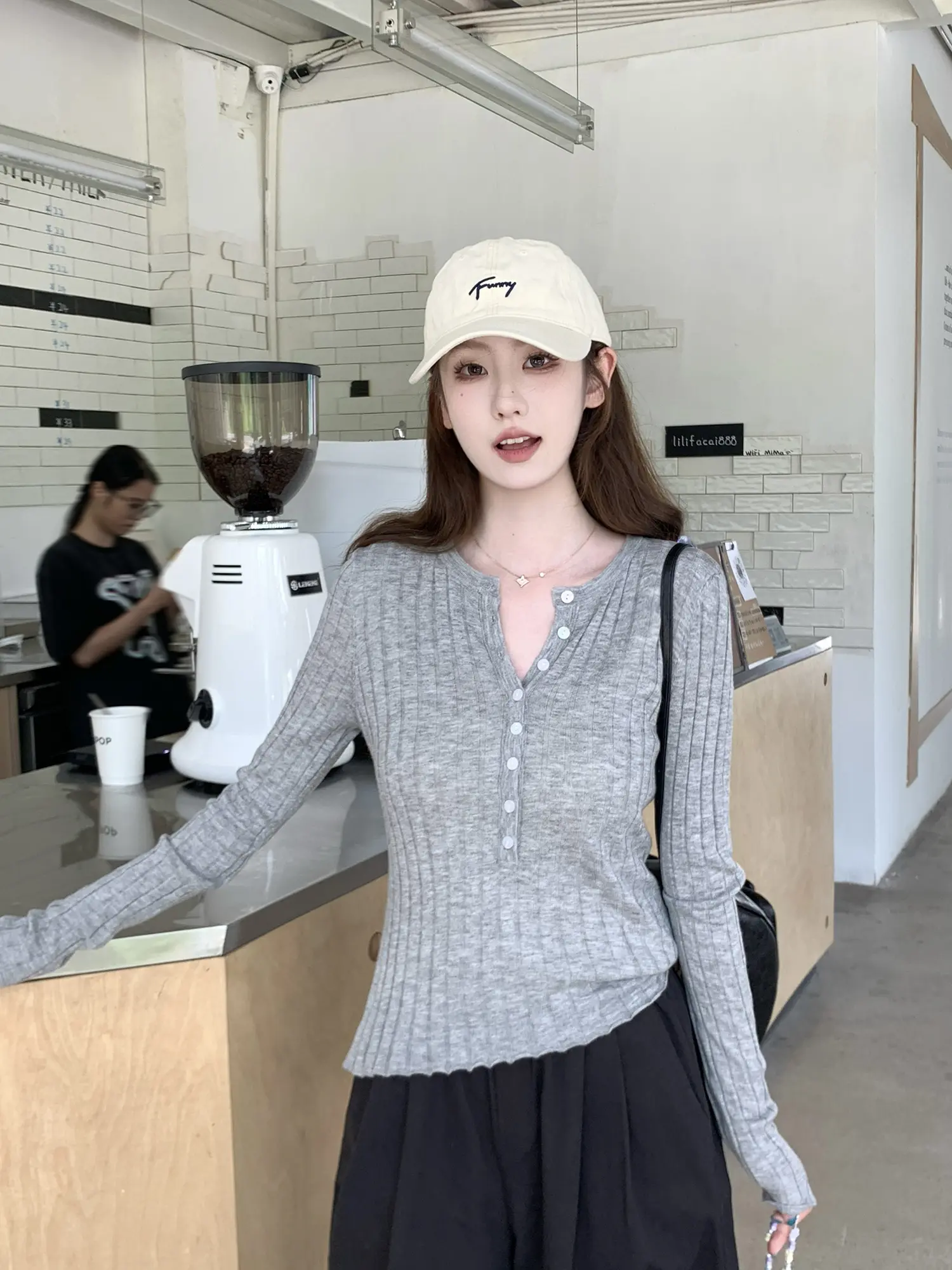 슬림 긴소매 니트 티셔츠 상세 이미지 47