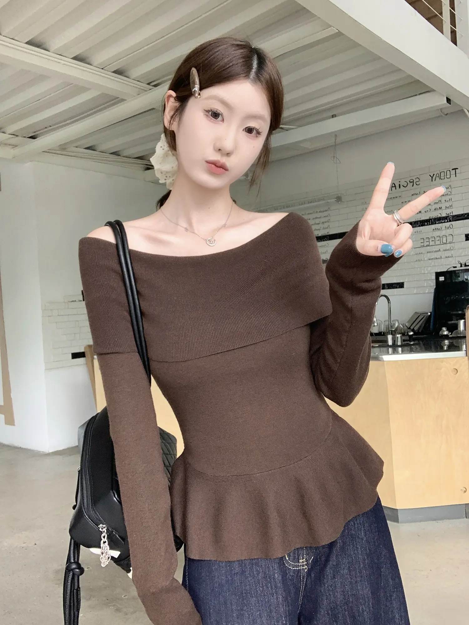 오프숄더 니트 허리 조임 여성용 상의 상세 이미지 46