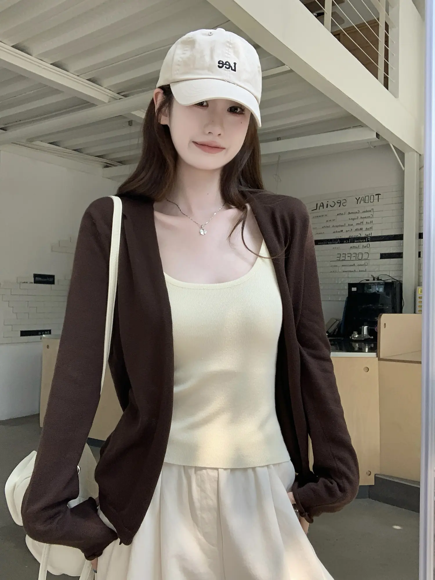 단색 니트 카디건 상세 이미지 32