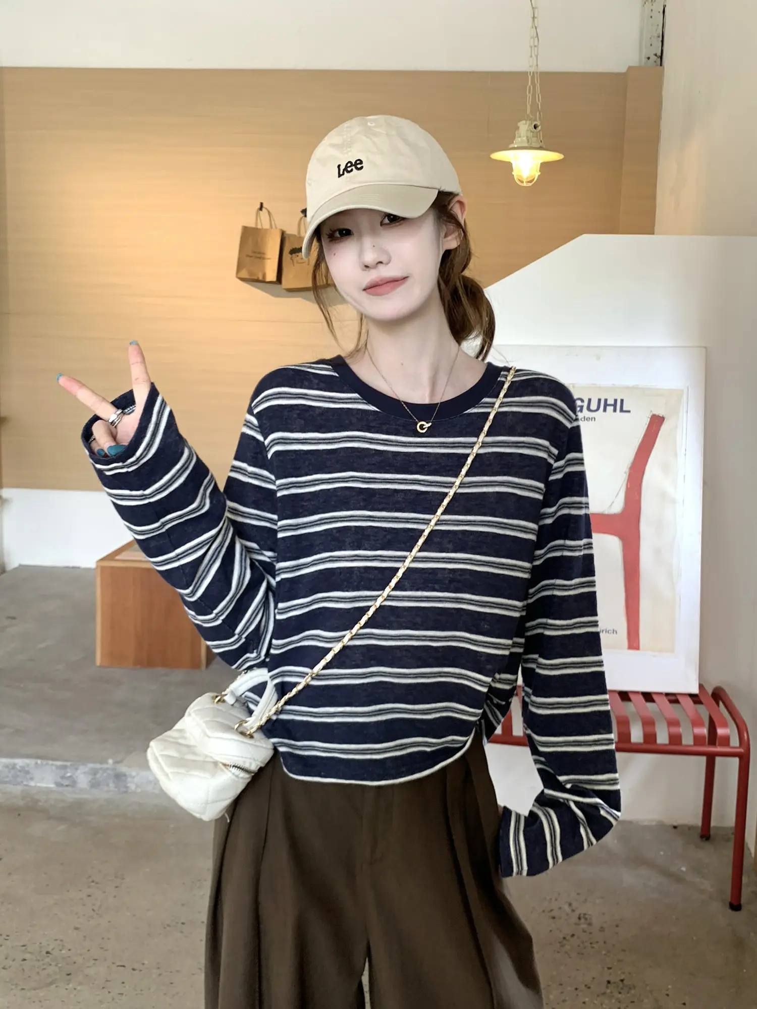 스트라이프 루즈 긴소매 티셔츠 상세 이미지 5