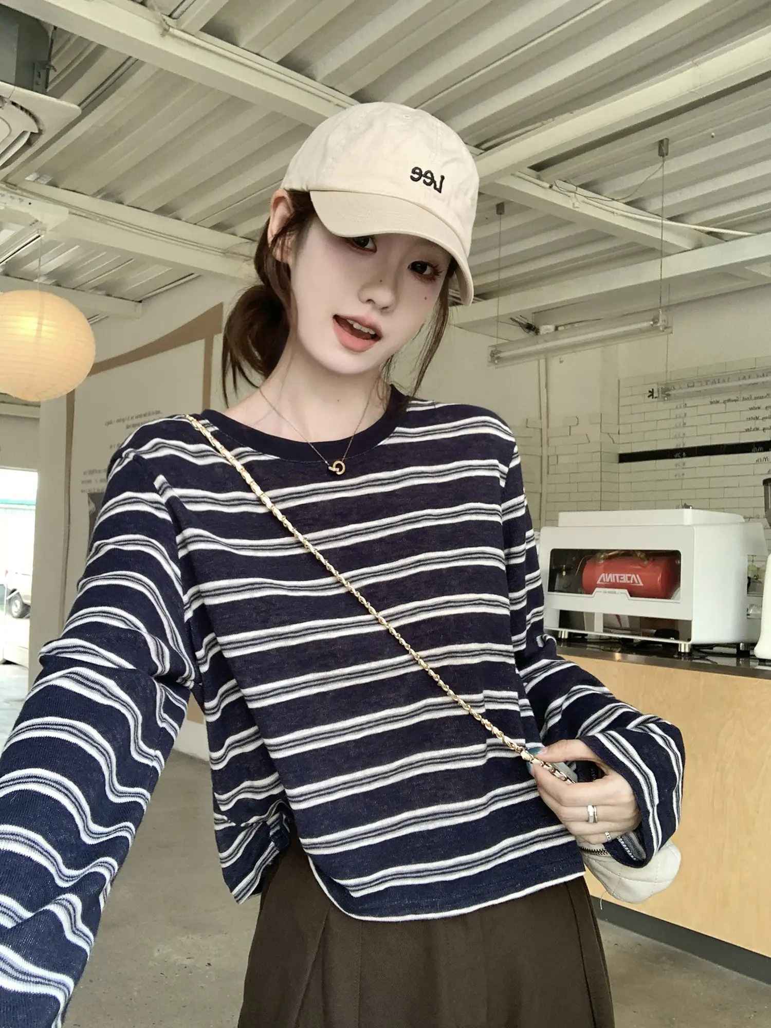 스트라이프 루즈 긴소매 티셔츠 상세 이미지 9