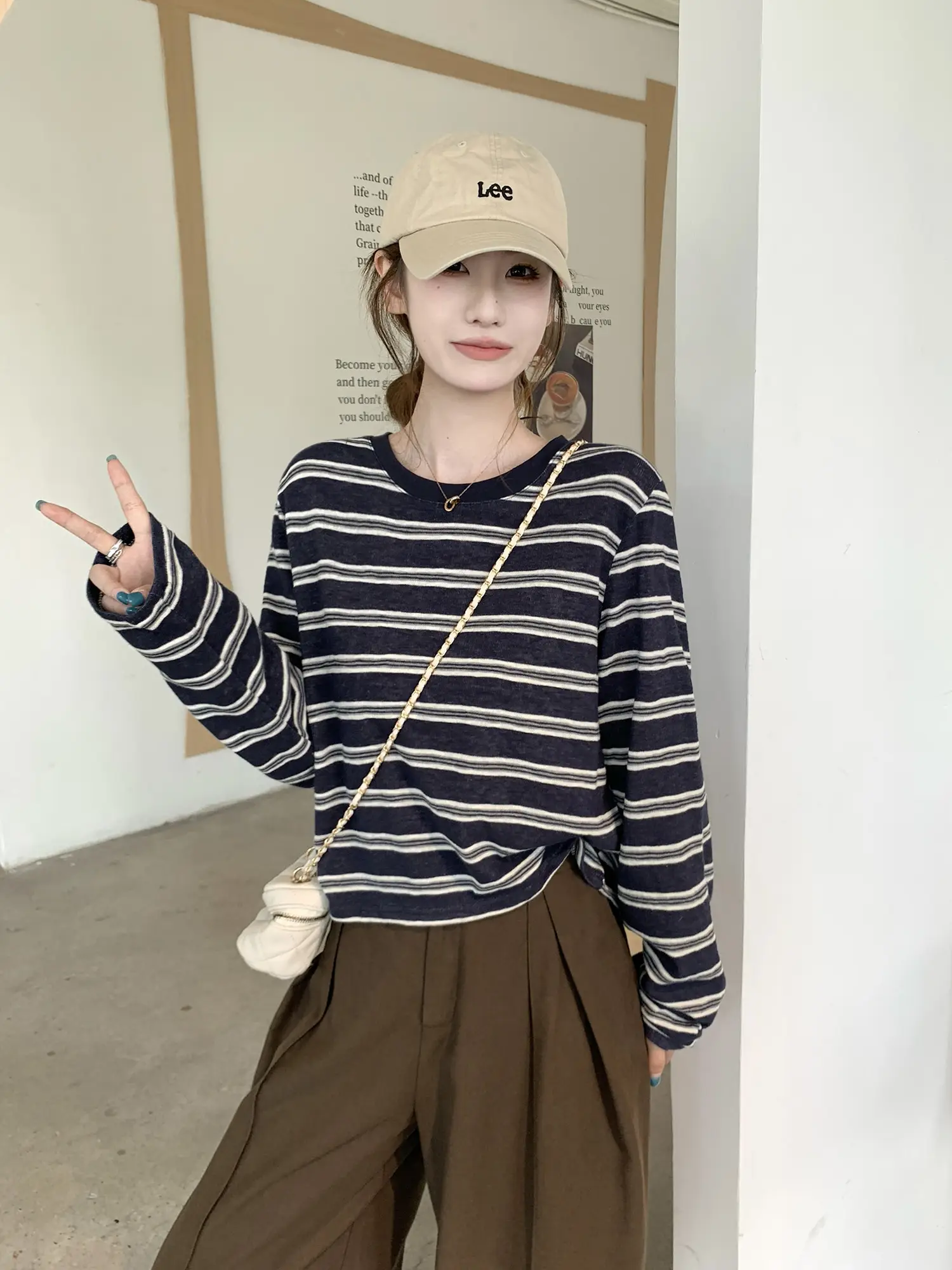 스트라이프 루즈 긴소매 티셔츠 상세 이미지 12
