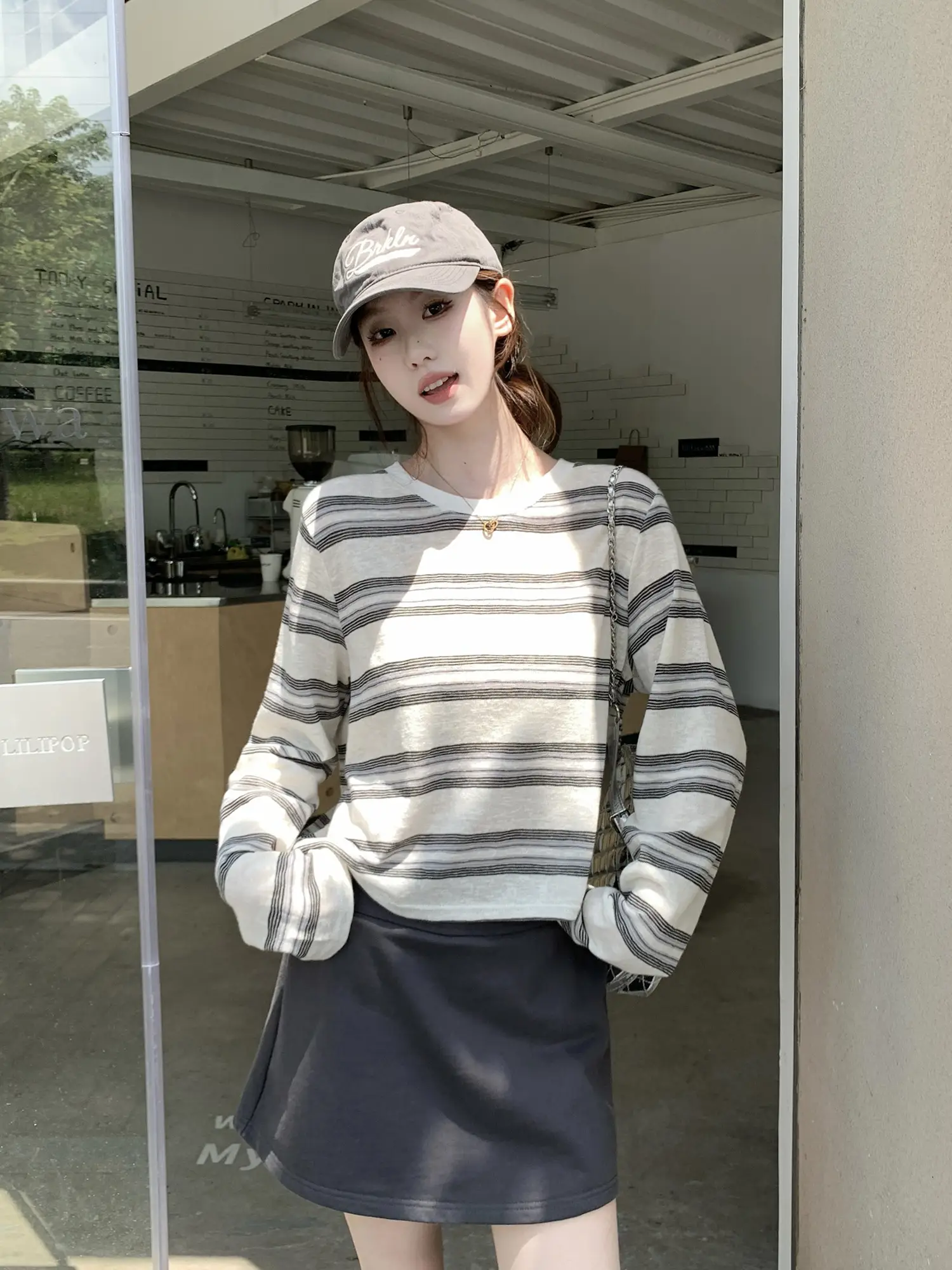 스트라이프 루즈 긴소매 티셔츠 상세 이미지 22