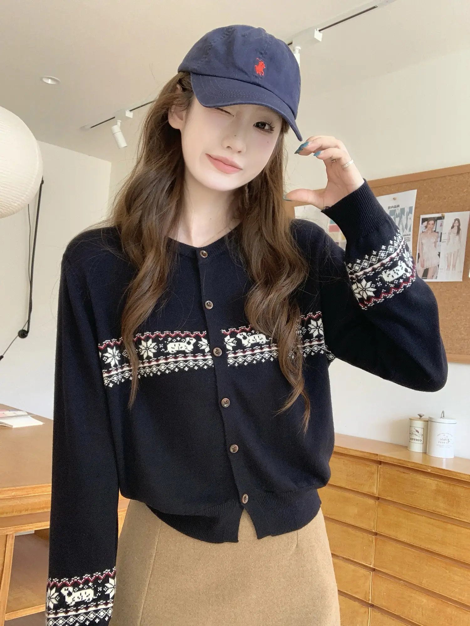 자카드 니트 단추 카디건 상세 이미지 3