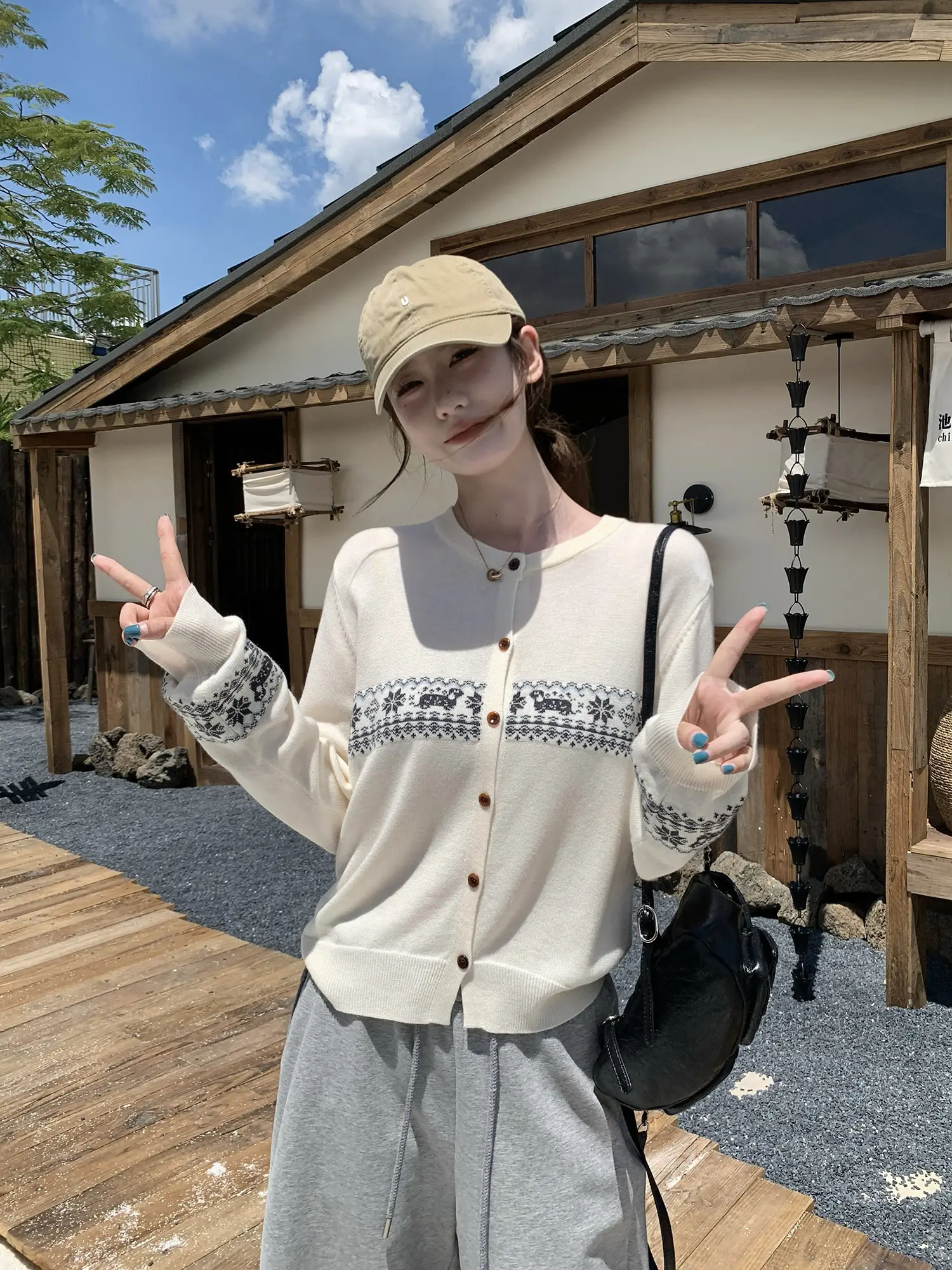 자카드 니트 단추 카디건 상세 이미지 14
