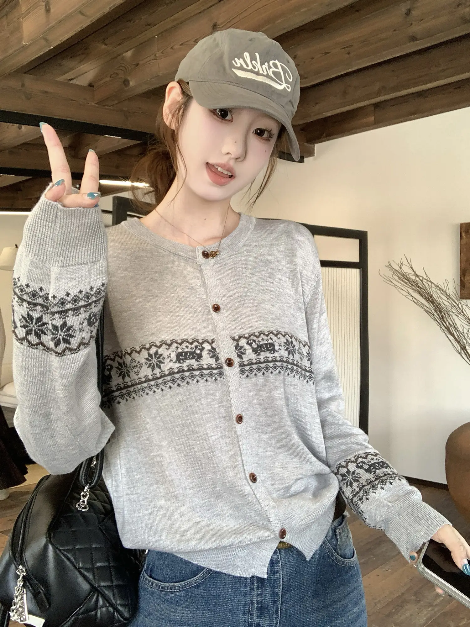 자카드 니트 단추 카디건 상세 이미지 28