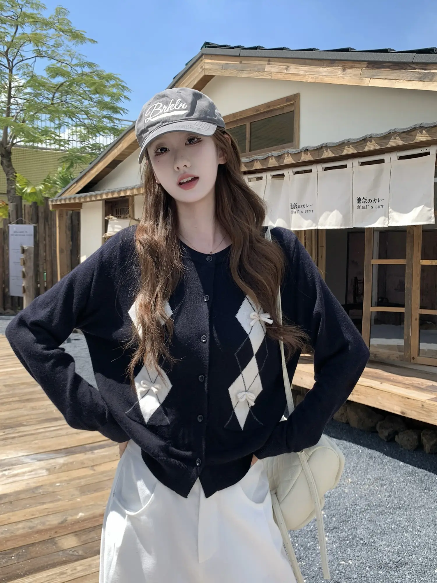 퀘이팅 패턴 니트 카디건 상세 이미지 12