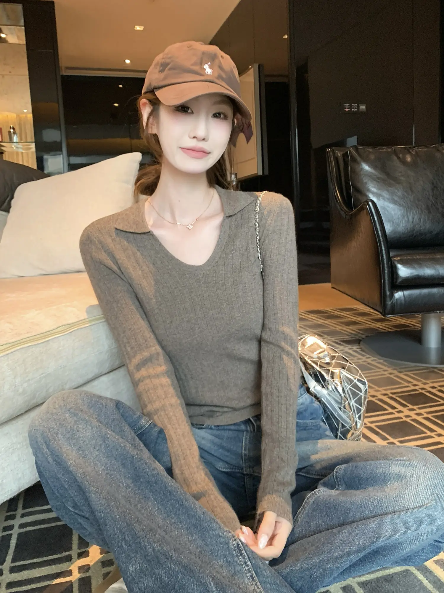 골지 폴드 칼라 U넥 슬림 니트 상세 이미지 18