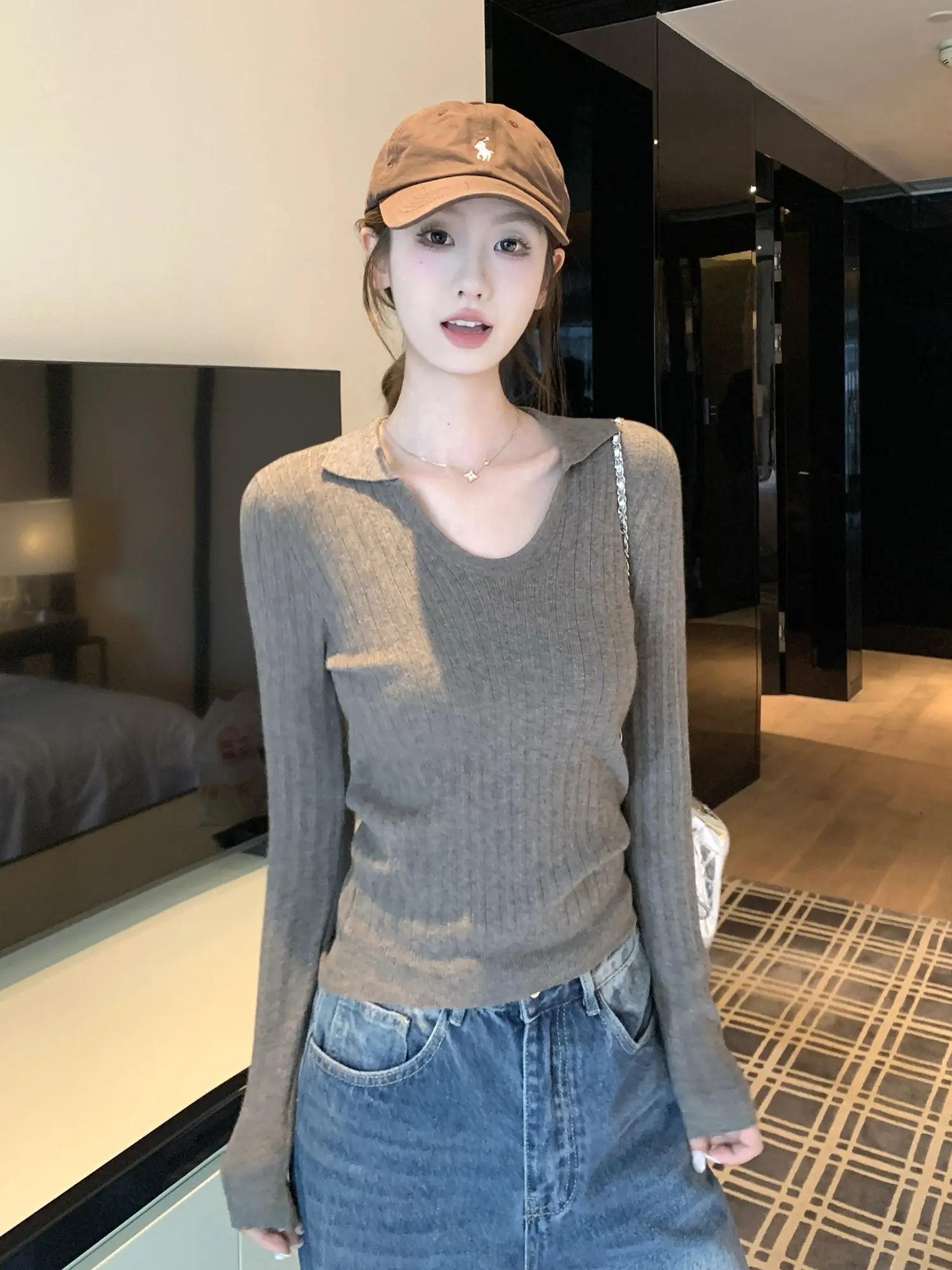 골지 폴드 칼라 U넥 슬림 니트 상세 이미지 25