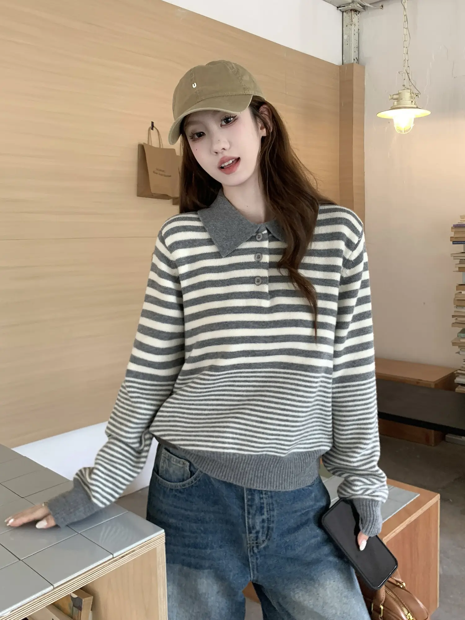 스트라이프 폴로 칼라 니트 상세 이미지 4