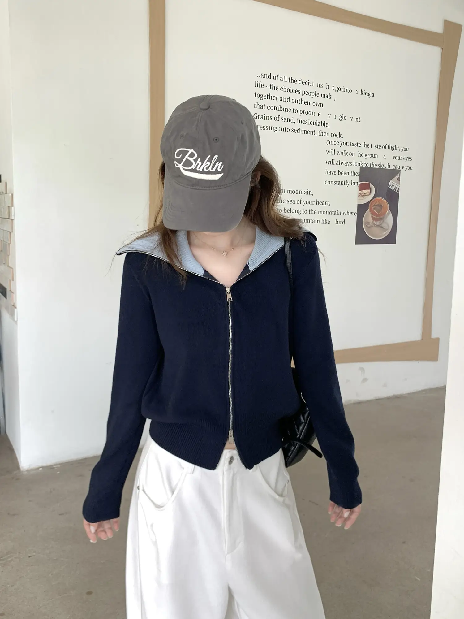 컬러 배색 폴드 칼라 지퍼 니트 카디건 상세 이미지 11