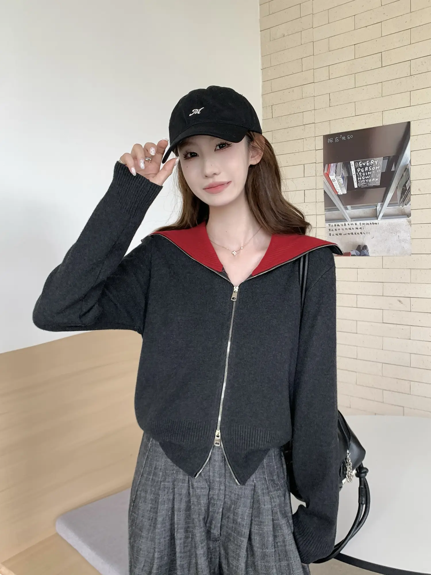 컬러 배색 폴드 칼라 지퍼 니트 카디건 상세 이미지 25