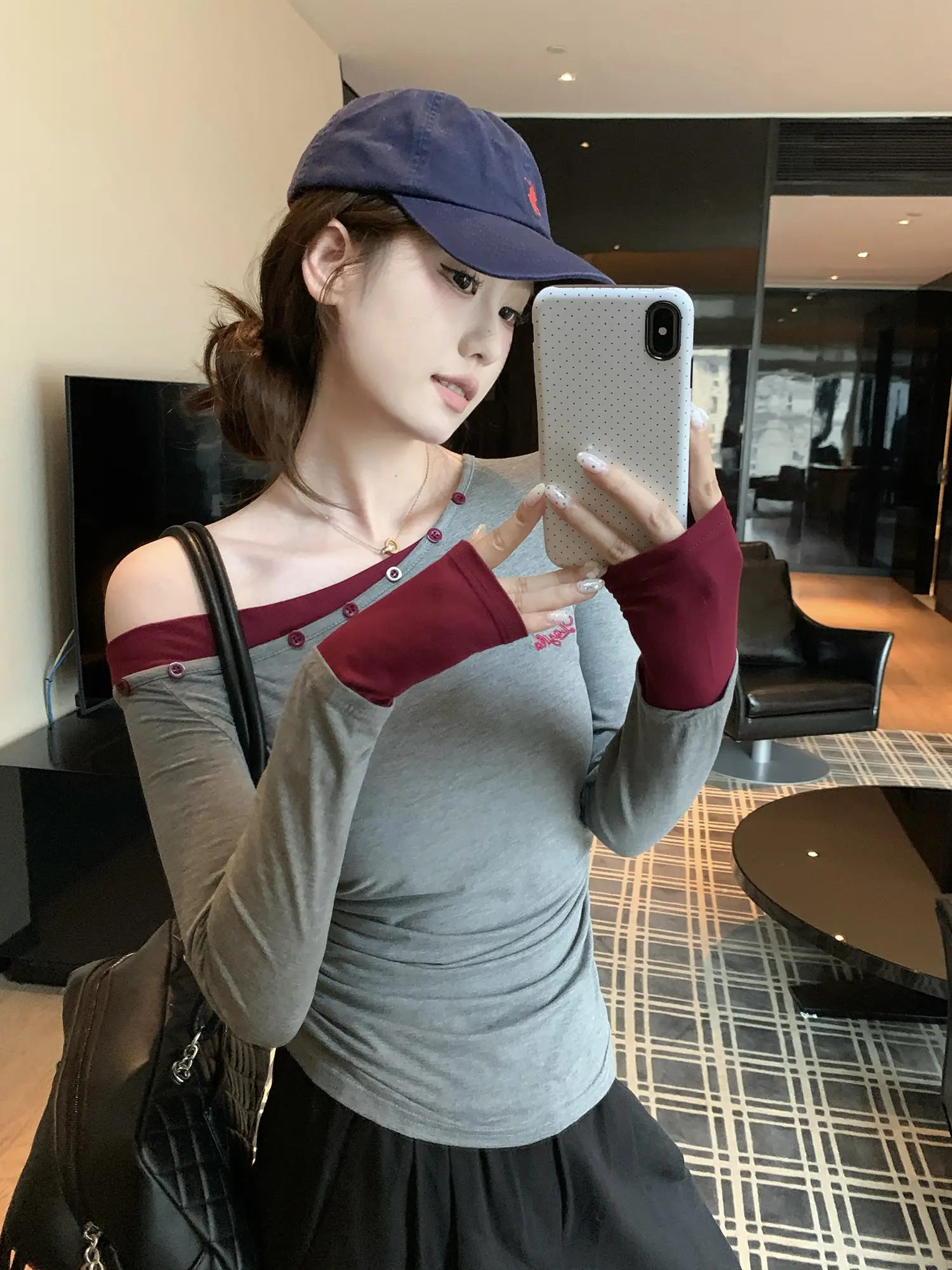컬러 배색 원숄더 슬림 니트 티셔츠 상세 이미지 19