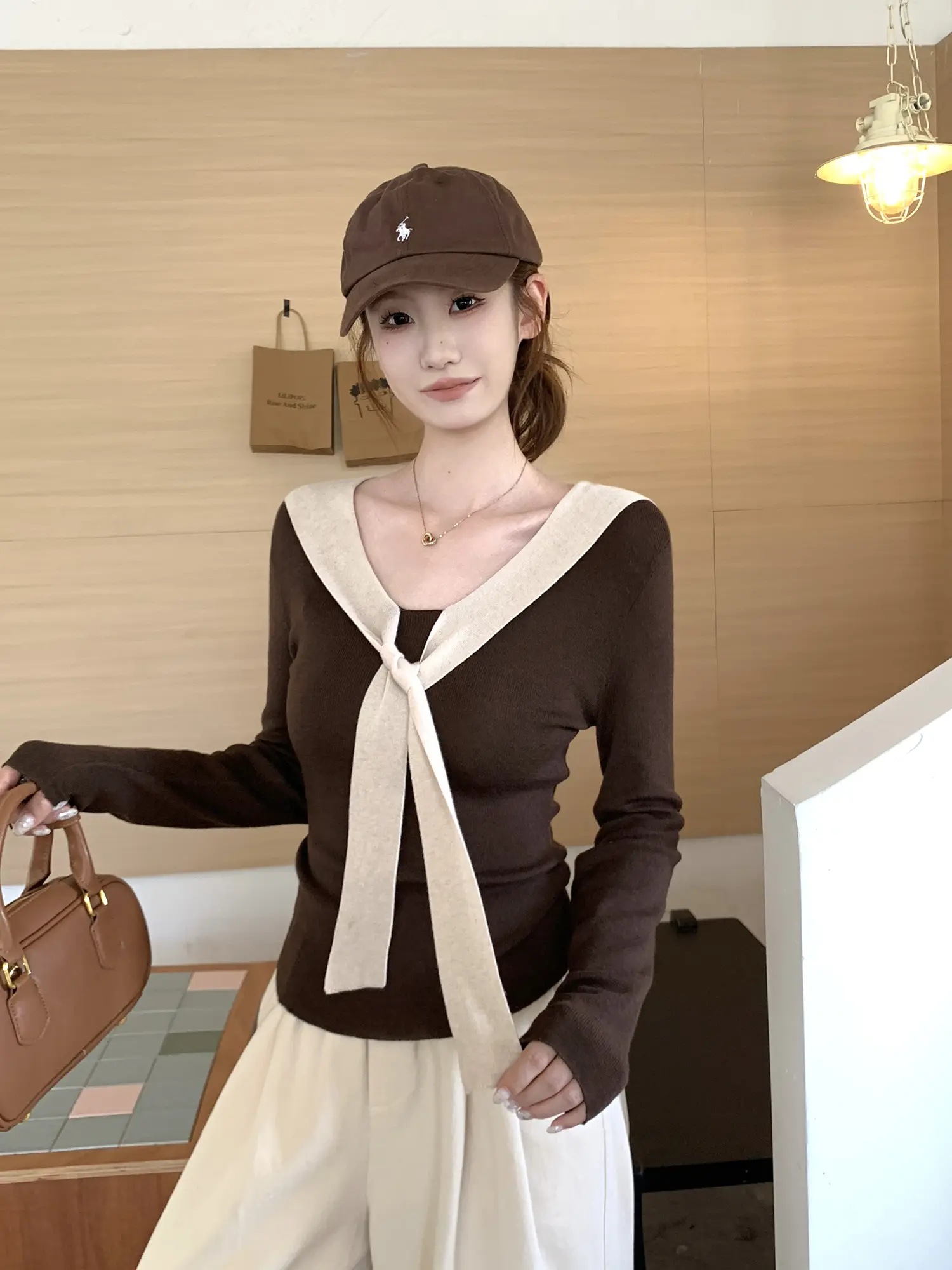 배색 숄 네크 니트 티셔츠 상세 이미지 13