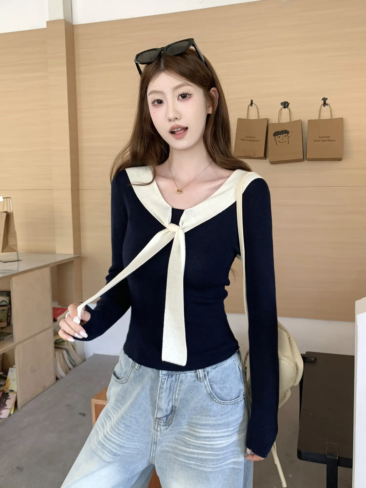 배색 숄 네크 니트 티셔츠 상세 이미지 24
