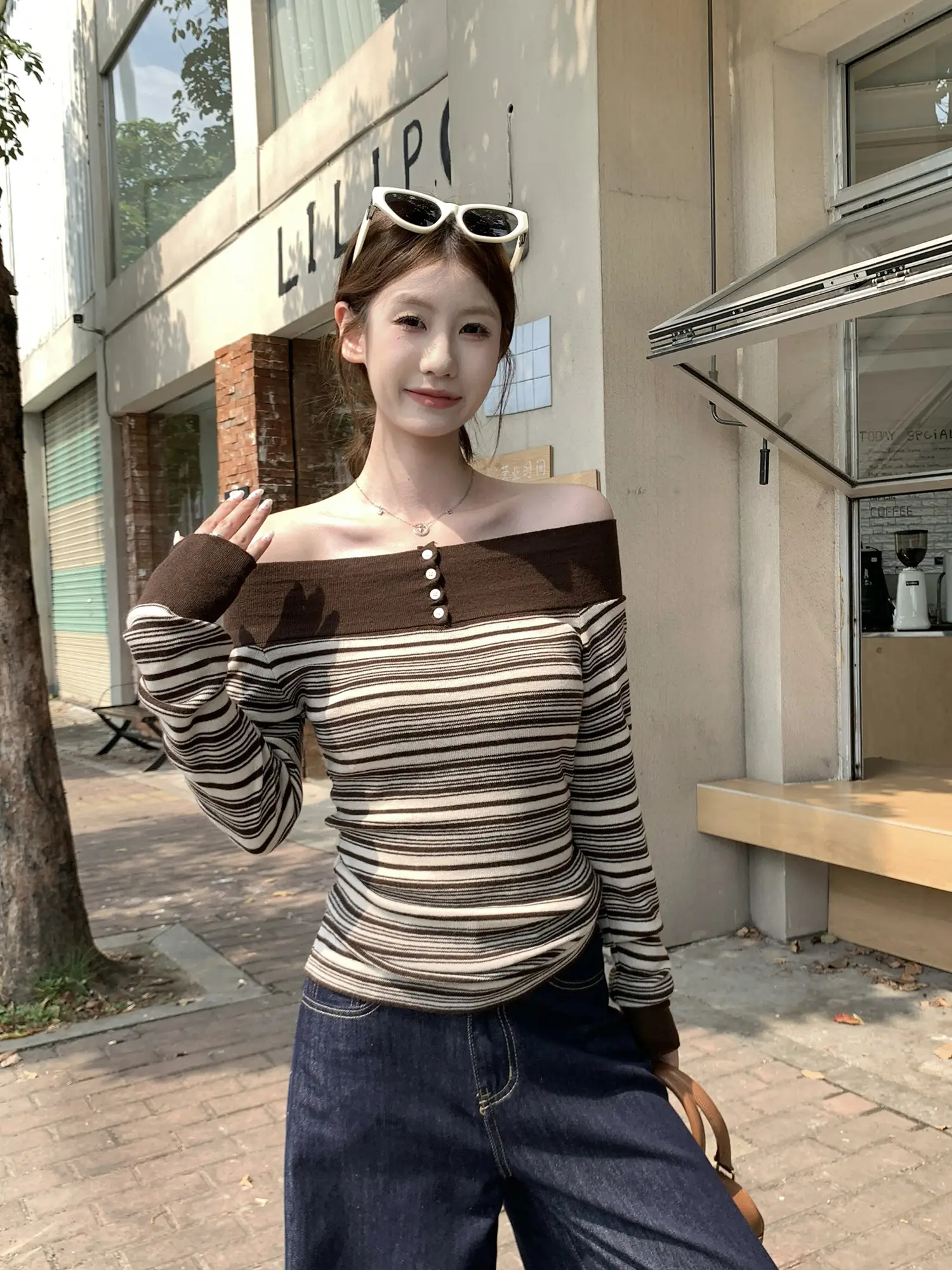 오프숄더 스트라이프 니트 상세 이미지 19