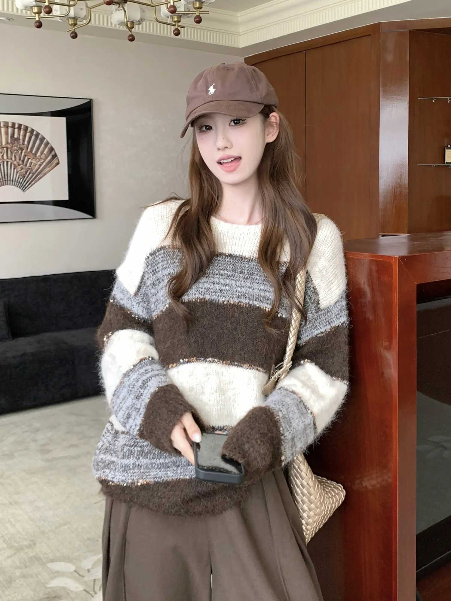 빈티지 스트라이프 배색 니트 상세 이미지 9