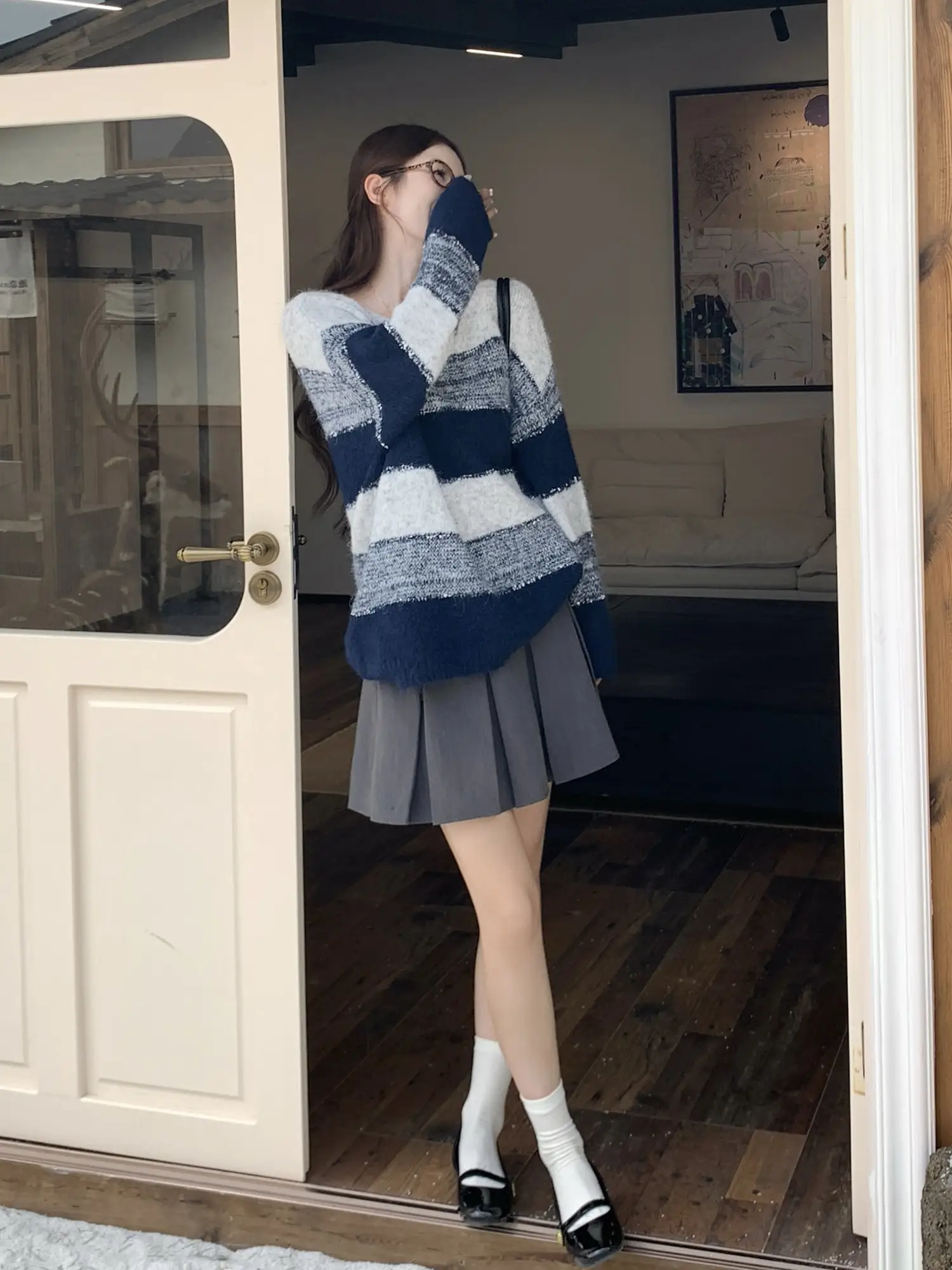 빈티지 스트라이프 배색 니트 상세 이미지 15