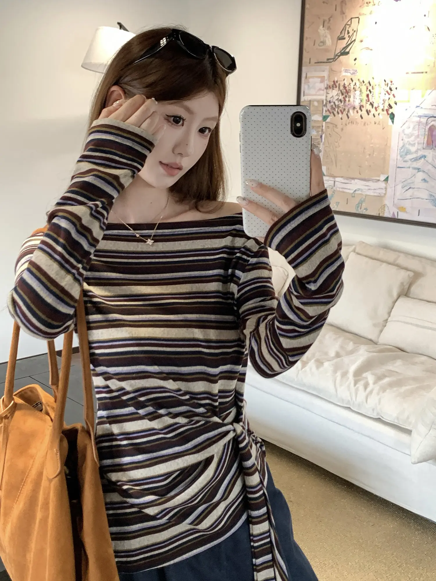 원숄더 컬러 스트라이프 티셔츠 상세 이미지 12