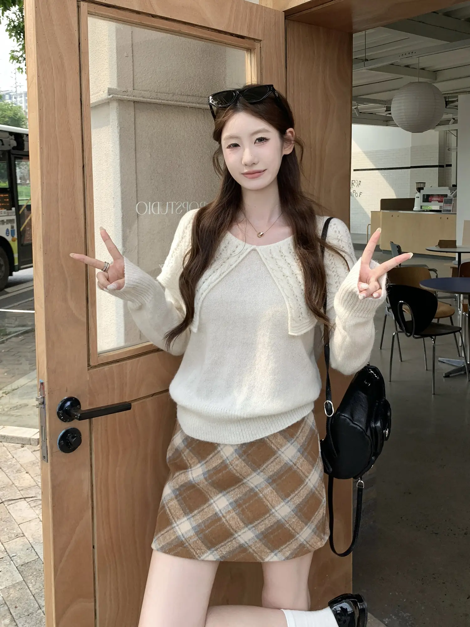 프렌치 폴드 칼라 니트 상세 이미지 11