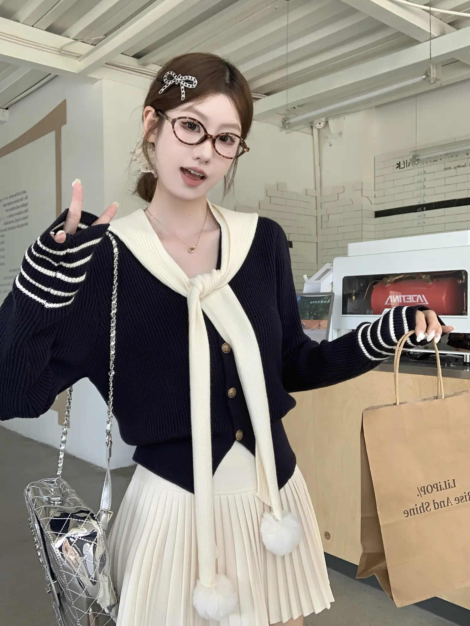 러블리 배색 볼 가디건 상세 이미지 2