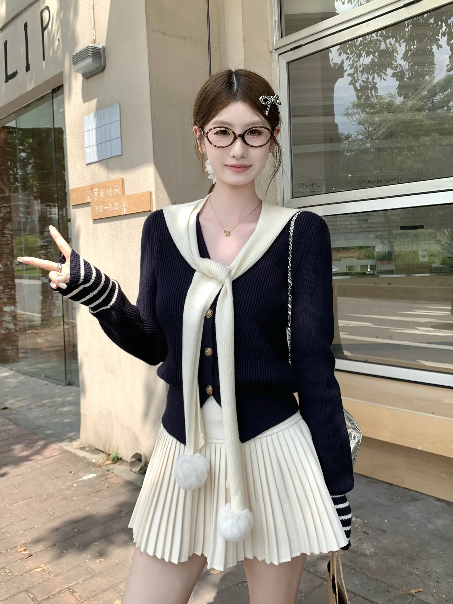 러블리 배색 볼 가디건 상세 이미지 7